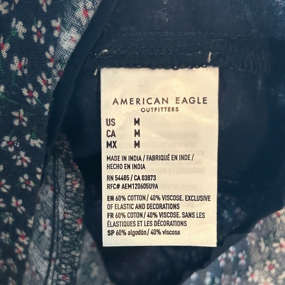 American Eagle Floral Smocked Puff Sleeved Mini Babydoll Dress Navy Size Medium - Picture 5 of 8